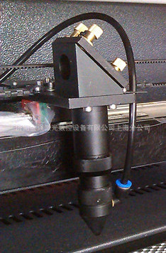 【大量供應(yīng) 膠板印刷雕刻機(jī) 激光雕刻印刷橡膠板 橡膠板制版雕刻機(jī)】價格,廠家,圖片,激光焊機(jī),濟(jì)南金強(qiáng)激光數(shù)控設(shè)備上海分公司-